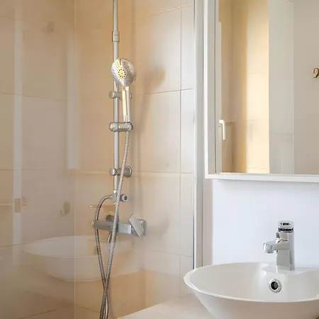 1 Linea Playa , 3 Dorm Islantilla 度假居 *